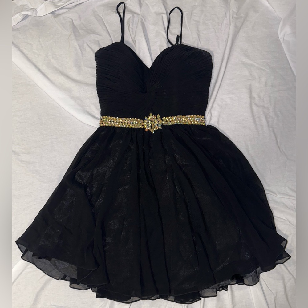 Size 4 Mini Black Flow dress